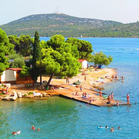 Mobile 30 Resort Pirovac